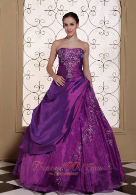Purple Dresses for Quinceaneras Taffeta With Embroidery