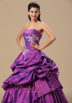 Strapless Appliques Decorate Pick-ups Purple Dresses Of 15