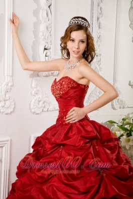 Red Pick-ups Beading appliques Quinceanera Gown