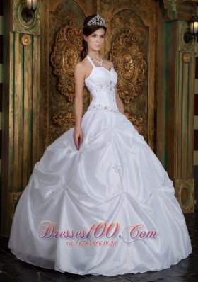 2013 Cheap White Halter Beading Taffeta Quinceanera Dress