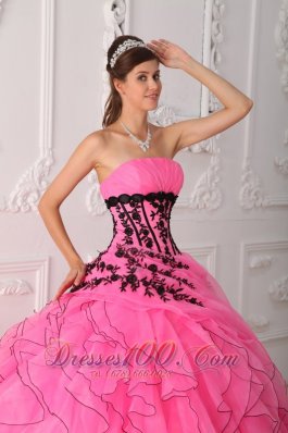 2013 Rose Pink Ruffles Black Appliques Quinceanera Dress