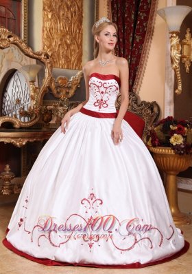 White and Red Embroidery Sash Sweet 15 Dress