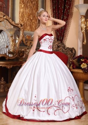 White and Red Embroidery Sash Sweet 15 Dress