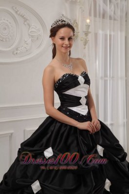 Black and White Beading Pick-ups Quinceanera Dress