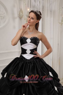 Black and White Beading Pick-ups Quinceanera Dress