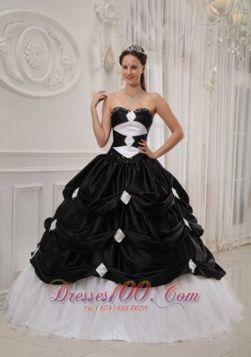 Black and White Beading Pick-ups Quinceanera Dress