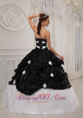 Black and White Beading Pick-ups Quinceanera Dress