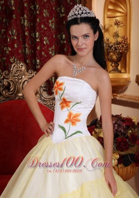 Light Yellow and White Strapless Dress for Quinceanera