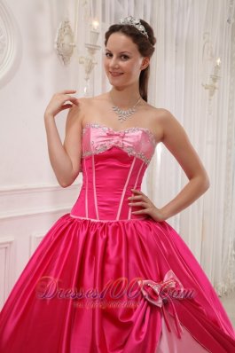 Hot Pink Sweetheart Beading Appliques Sweet 15 Dress