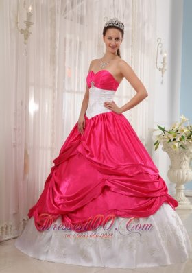 Cheap Red and White Appliques Sweetheart Quinceanera Dress