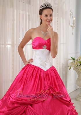 Cheap Red and White Appliques Sweetheart Quinceanera Dress