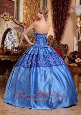 Custom Blue Quinceanera Dress Embroidery Quinceanera Dress