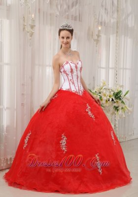 White and Red Appliques Sweetheart Floor-length Sweet 15 Dress