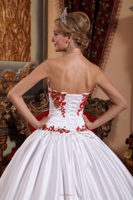 White Quinceanera Dress Red Appliques Taffeta Sweetheart