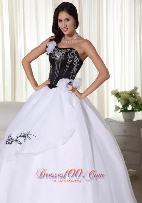 White and Black Embroidery Quinceanera Dress Strapless