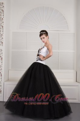 Black White V-neck Embroidery Floor-length Quinceanera Dress