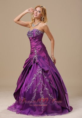 Purple A-line Sweetheart Appliques Ruch Quinceanea Dress