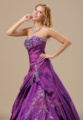 Purple A-line Sweetheart Appliques Ruch Quinceanea Dress