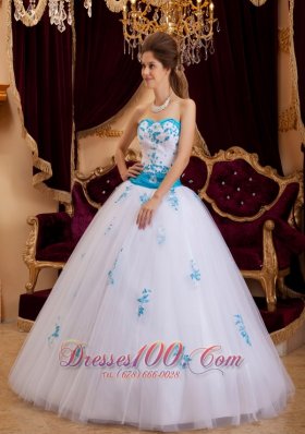 White A-line Ball Gown for Sweet 16 Sweetheart Appliques