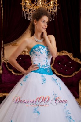 White A-line Ball Gown for Sweet 16 Sweetheart Appliques