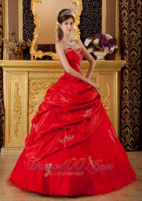 Red Appliques Sweetheart Floor-length Quinceanera Dress