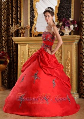 Red Embroidery Strapless Floor-length Sweet 16 Dress