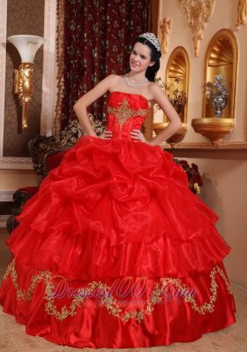 Appliques Pick-ups Quinceanera Dress Red Beading