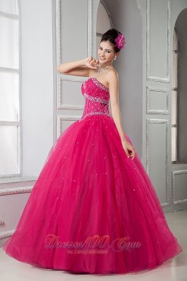 2013 Hot Pink Sweetheart Beading Dress For Quinceanera