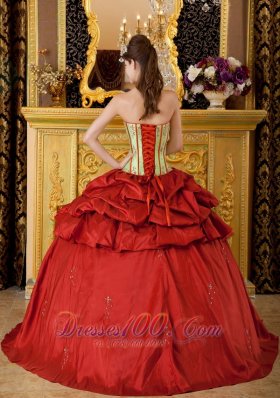 Red Quinceanera Dress Strapless Appliques Floor-length