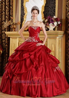 Wine Red Quinceanera Dress Strapless Floor-length Appliques