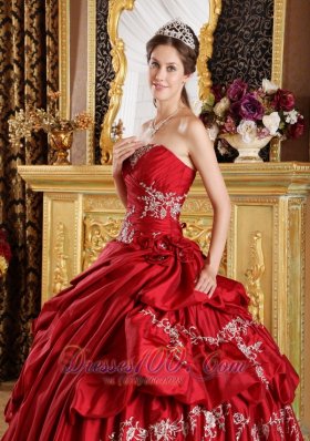 Wine Red Quinceanera Dress Strapless Floor-length Appliques