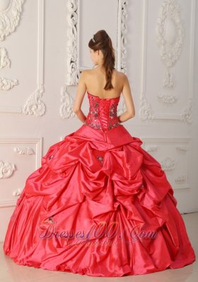 Red Quinceanera Dress Strapless Appliques Beading Embroidery