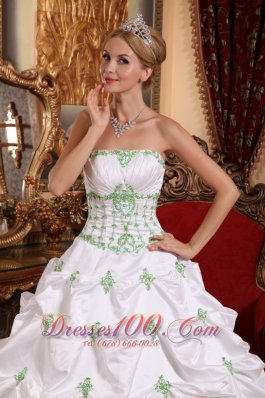 2013 White Quinceanera Dress Appliques Pick-ups