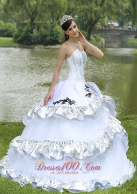 White Appliques Quinceanera Dress for Cheap