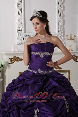 Puffy Dark Purple Quinceanera Dress Taffeta Appliques