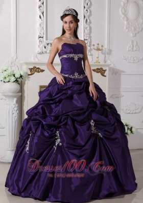 Puffy Dark Purple Quinceanera Dress Taffeta Appliques