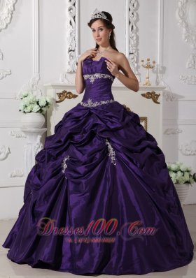 Puffy Dark Purple Quinceanera Dress Taffeta Appliques