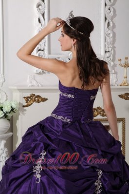 Puffy Dark Purple Quinceanera Dress Taffeta Appliques