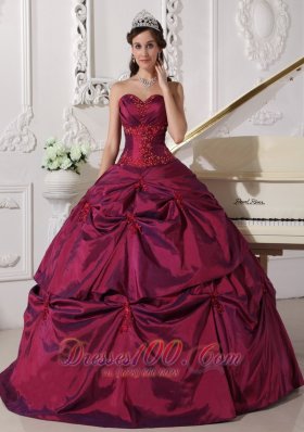 Burgundy Quinceanera Dress Appilques Sweetheart