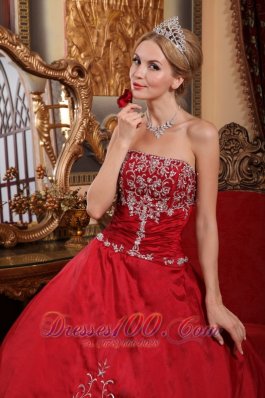 Pretty Wine Red Quinceanera Dress Floor-length Embroidery