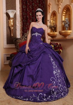 Elegant Sweetheart Taffeta Purple Quinceanera Dress