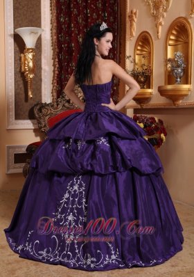 Elegant Sweetheart Taffeta Purple Quinceanera Dress