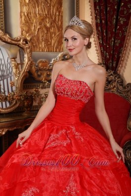 Pretty Red Quinceanera Dress Appliques Organza