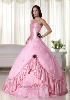 2013 Baby Pink Beading Embroidery One Shoulder Quinceanera Dress