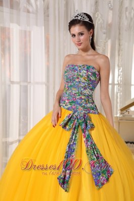 Best Seller Colorful and Yellow Sweet 16 Dress Bowknot