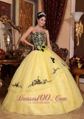 Beautiful Black and Yellow Sweet 15 Dress