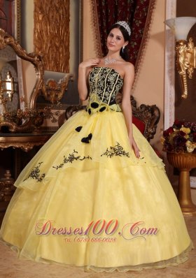 Beautiful Black and Yellow Sweet 15 Dress