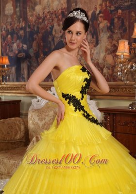 Yellow Layered Dresses for a Quince Appliques