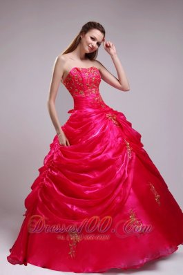 2013 Red Quinceanera Dress Organza Beading Pick-ups