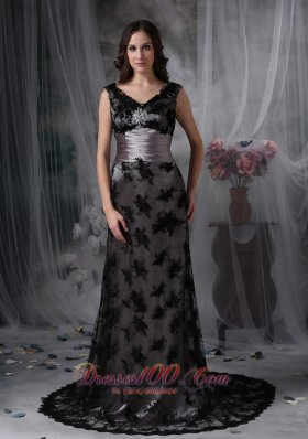 Lace Overlay V-neck Black Evening Dress Beaded